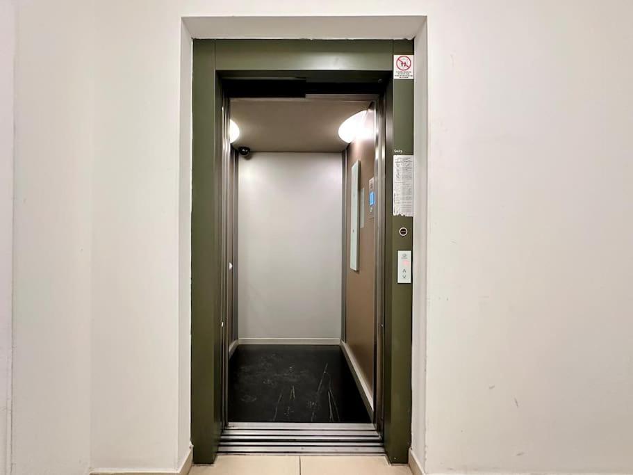 Riverside Budapest - Free Parking Екстер'єр фото