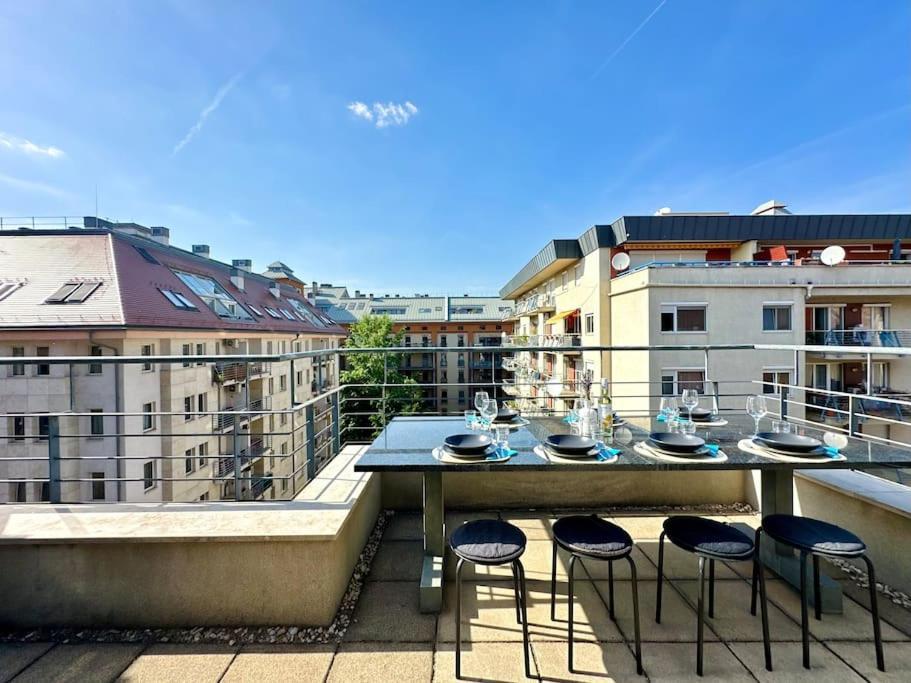 Riverside Budapest - Free Parking Екстер'єр фото