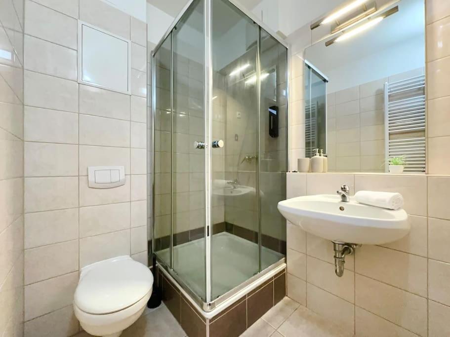 Riverside Budapest - Free Parking Екстер'єр фото