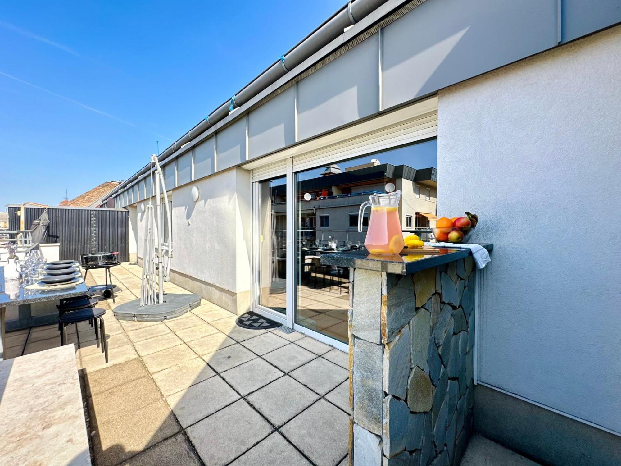 Riverside Budapest - Free Parking Екстер'єр фото